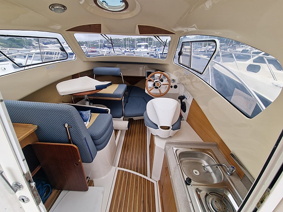 BM-165 Quicksilver 640 Weekender-2008-MerCruiser QSD 2.0 Diesel 130 hk. 5 of 30