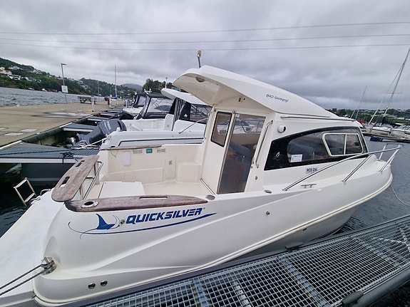BM-165 Quicksilver 640 Weekender-2008-MerCruiser QSD 2.0 Diesel 130 hk. 28 of 30