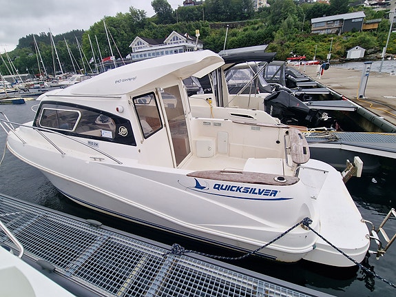 BM-165 Quicksilver 640 Weekender-2008-MerCruiser QSD 2.0 Diesel 130 hk. 29 of 30