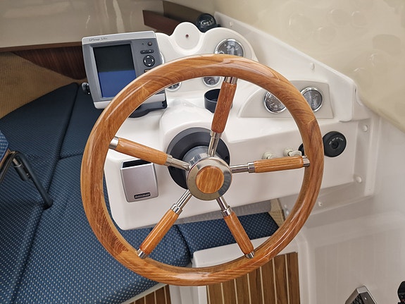 BM-165 Quicksilver 640 Weekender-2008-MerCruiser QSD 2.0 Diesel 130 hk. 8 of 30