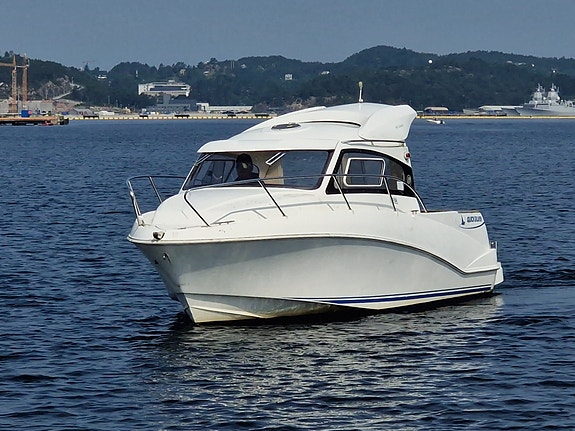 BM-165 Quicksilver 640 Weekender-2008-MerCruiser QSD 2.0 Diesel 130 hk. 20 of 30