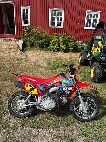 Honda CRF 110 4 of 6