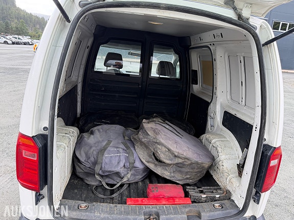 Volkswagen Caddy 12 of 22