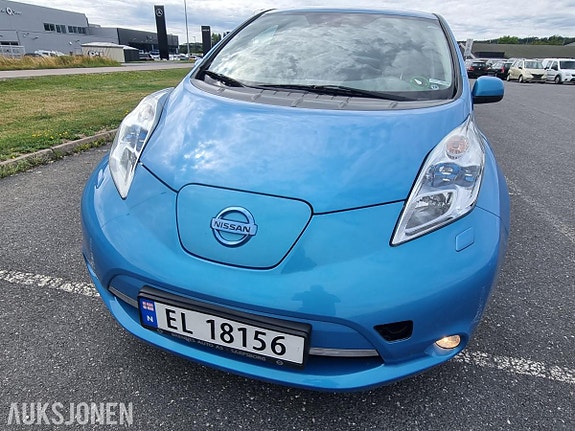 Nissan Leaf 3 of 13