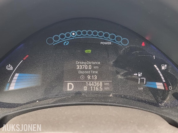 Nissan Leaf 9 of 13