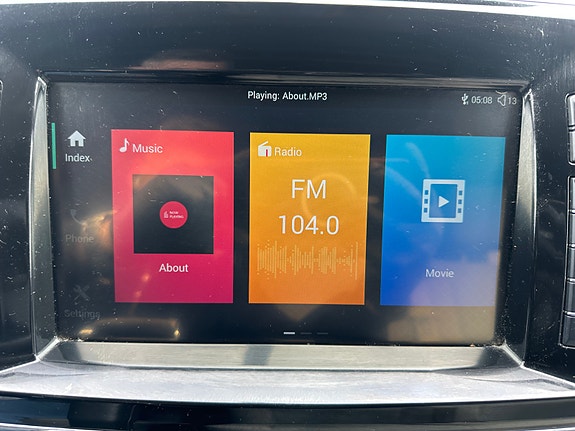 Maxus ev80 15 of 28