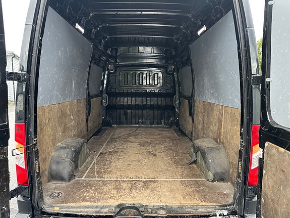 Maxus ev80 22 of 28