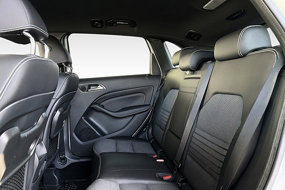 Mercedes-Benz B180 12 of 27