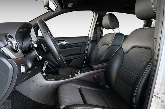 Mercedes-Benz B180 10 of 27
