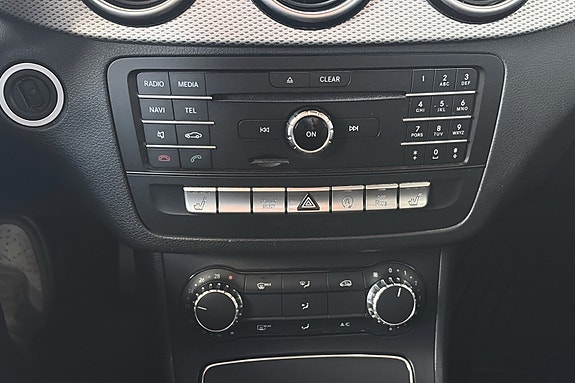 Mercedes-Benz B180 22 of 27