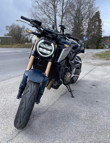 Honda CB 650 R 2 of 6
