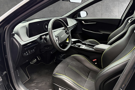 Kia EV6 5 of 17