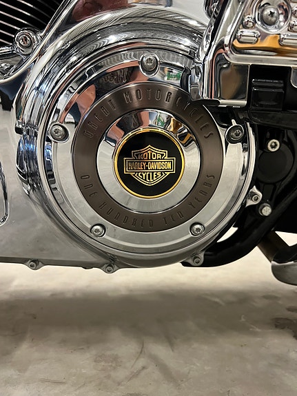 Harley-Davidson FLHR Anniversary Road King 13 of 30