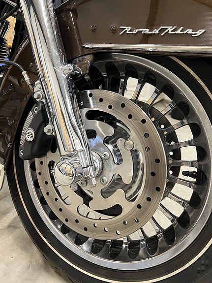 Harley-Davidson FLHR Anniversary Road King 22 of 30