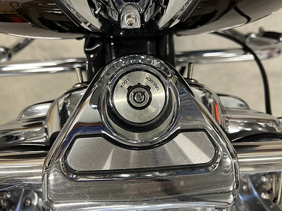 Harley-Davidson FLHR Anniversary Road King 25 of 30