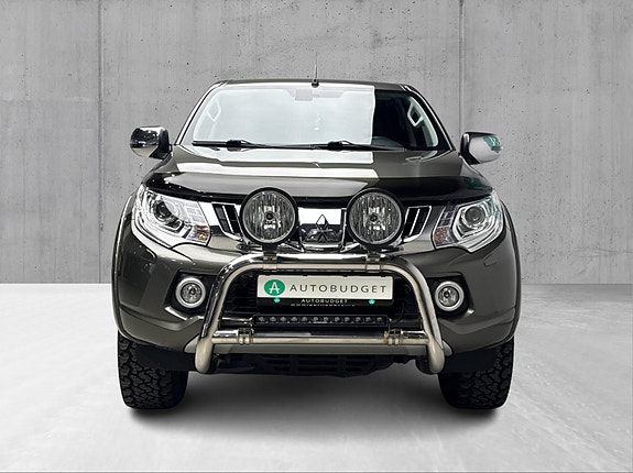 Mitsubishi L200 4 of 5