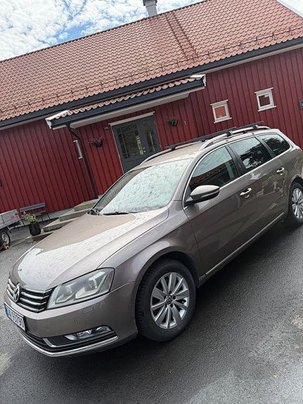 Volkswagen Passat 3 of 5