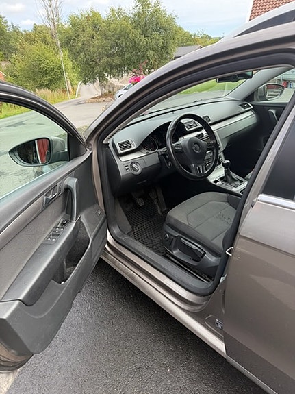 Volkswagen Passat 4 of 5