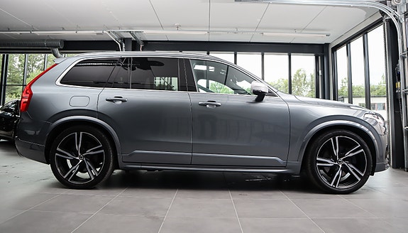 Volvo XC90 21 of 30