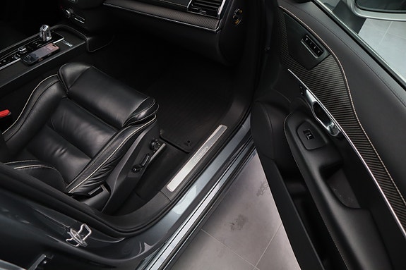 Volvo XC90 27 of 30