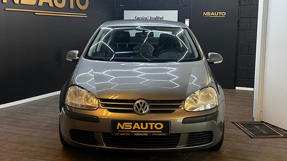 Volkswagen Golf 2 of 5