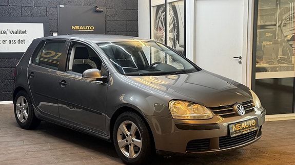 Volkswagen Golf 3 of 5