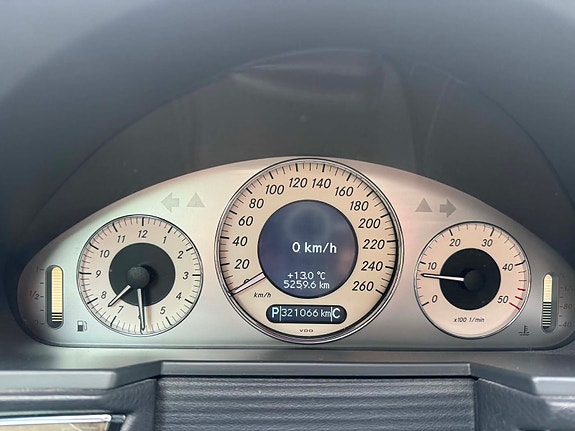 Mercedes-Benz E220 d 21 of 23