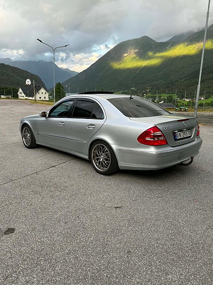 Mercedes-Benz E220 d 7 of 23