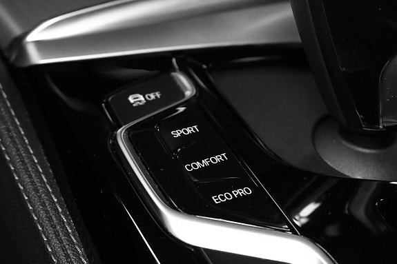 BMW 530e 28 of 30