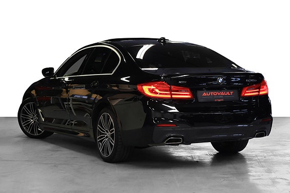 BMW 530e 8 of 30
