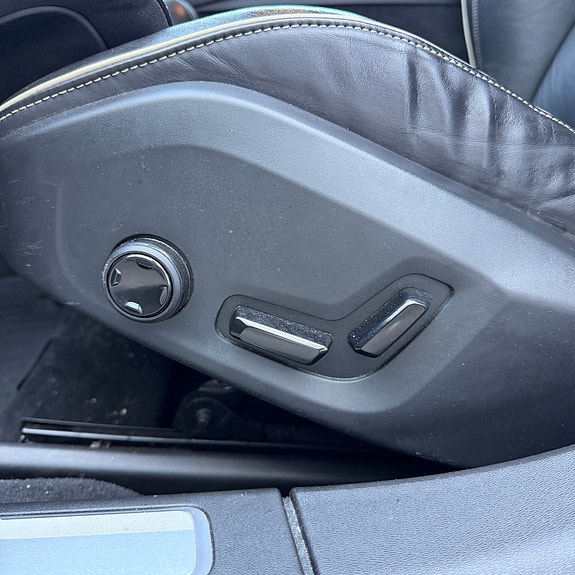 Volvo V90 27 of 30
