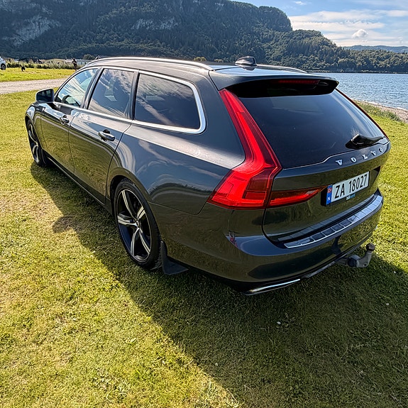 Volvo V90 13 of 30