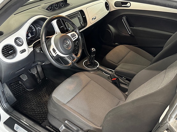 Volkswagen Beetle 20 of 30