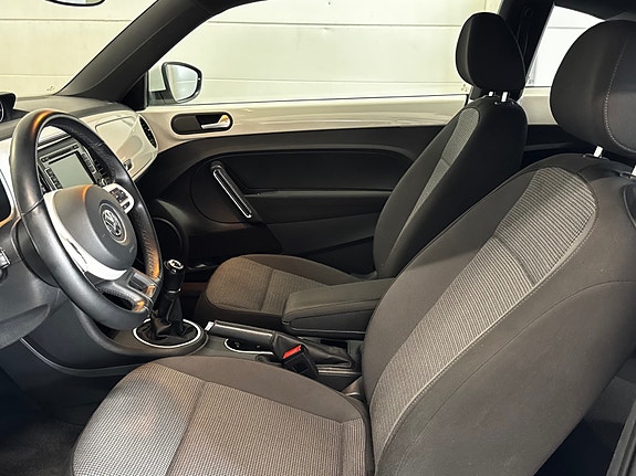 Volkswagen Beetle 24 of 30