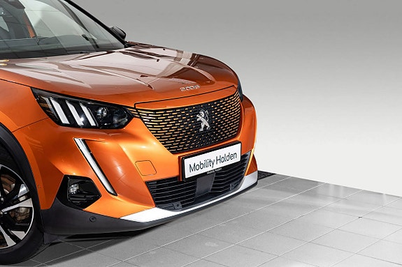 Peugeot e-2008 5 of 5