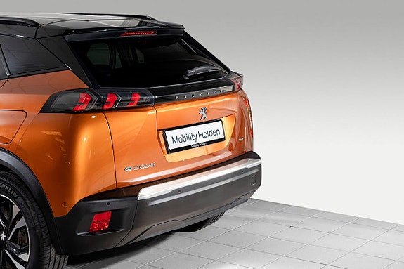 Peugeot e-2008 6 of 24