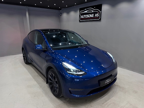 Tesla Model Y 2 of 30