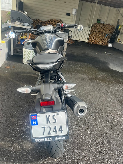 Yamaha MT-125 9 of 17