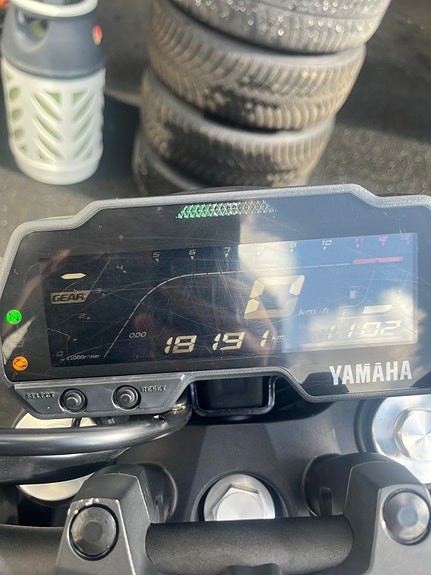 Yamaha MT-125 8 of 17