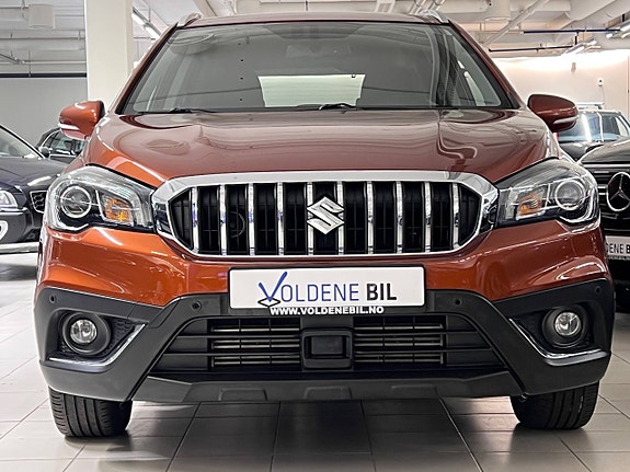Suzuki SX4 S-Cross 2 of 5