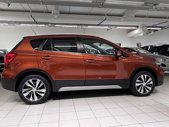 Suzuki SX4 S-Cross 4 of 5