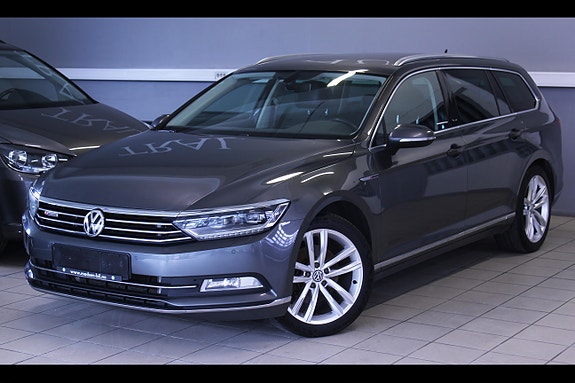 Volkswagen Passat 2 of 5