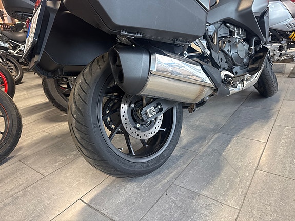 Honda NT1100AN GREY NHC64 Nr1100 4 of 5