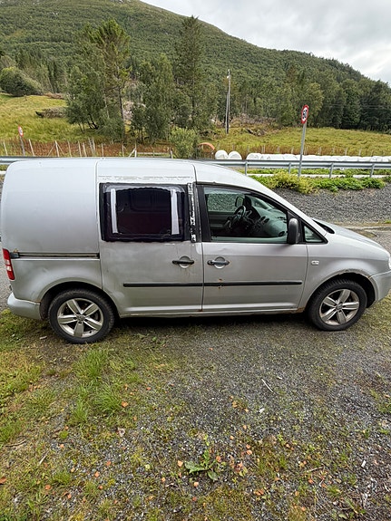 Volkswagen Caddy 3 of 5