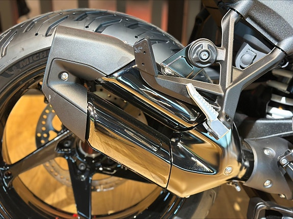 BMW R 1300 RS - Kampanje! 15.000,- i utstyr inkl. 7 of 12