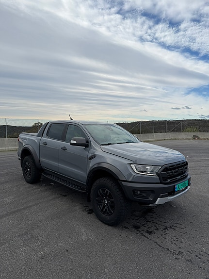 Ford Ranger Raptor 2 of 5
