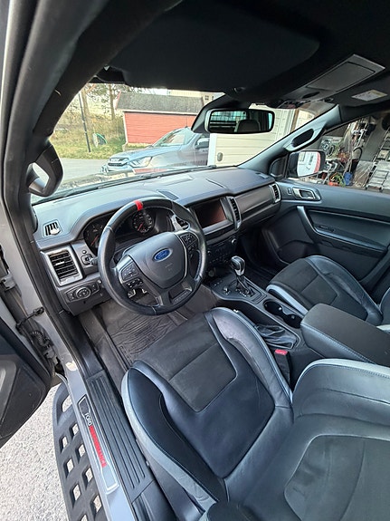 Ford Ranger Raptor 7 of 11