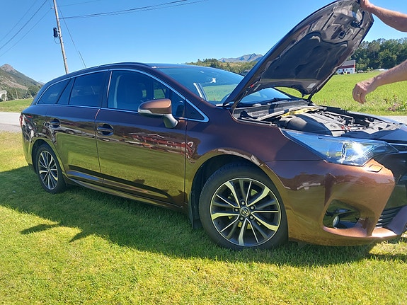 Toyota Avensis 5 of 5