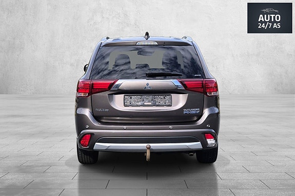 Mitsubishi Outlander 13 of 30