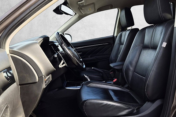 Mitsubishi Outlander 17 of 30